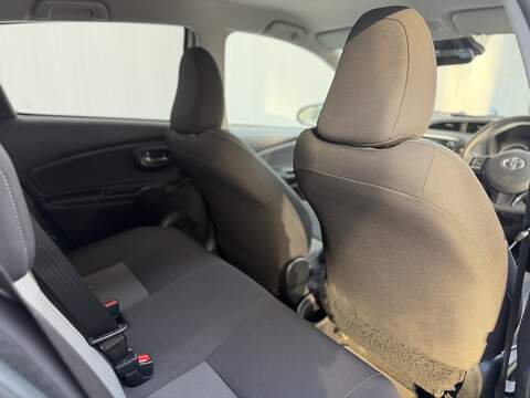 Toyota Yaris 1.5 VVT-i Design Hatchback 5dr Petrol Manual Euro 6 (111 ps) - U392