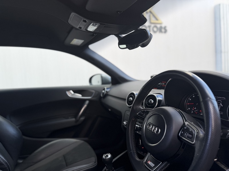 Audi A1 1.4 TFSI S line Hatchback 3dr Petrol Manual Euro 6 (s/s) (125 ps) - U393