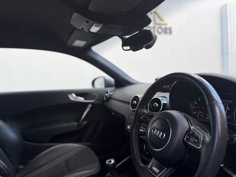 Audi A1 1.4 TFSI S line Hatchback 3dr Petrol Manual Euro 6 (s/s) (125 ps) - U393