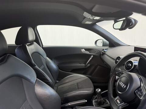 Audi A1 1.4 TFSI S line Hatchback 3dr Petrol Manual Euro 6 (s/s) (125 ps) - U393