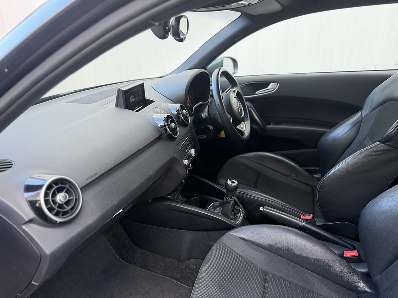 Audi A1 1.4 TFSI S line Hatchback 3dr Petrol Manual Euro 6 (s/s) (125 ps) - U393