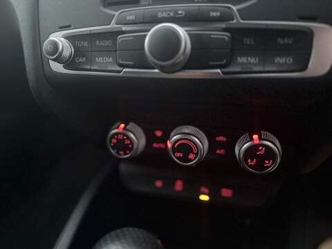 Audi A1 1.6 TDI S line Sportback 5dr Diesel S Tronic Euro 6 (s/s) (116 ps) - U399