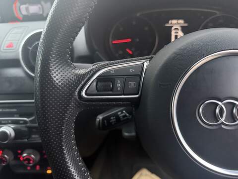 Audi A1 1.6 TDI S line Sportback 5dr Diesel S Tronic Euro 6 (s/s) (116 ps) - U399