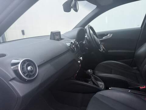 Audi A1 1.6 TDI S line Sportback 5dr Diesel S Tronic Euro 6 (s/s) (116 ps) - U399