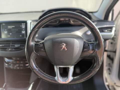 Peugeot 2008 1.2 VTi PureTech Crossway SUV 5dr Petrol Manual Euro 5 (82 ps) - U405