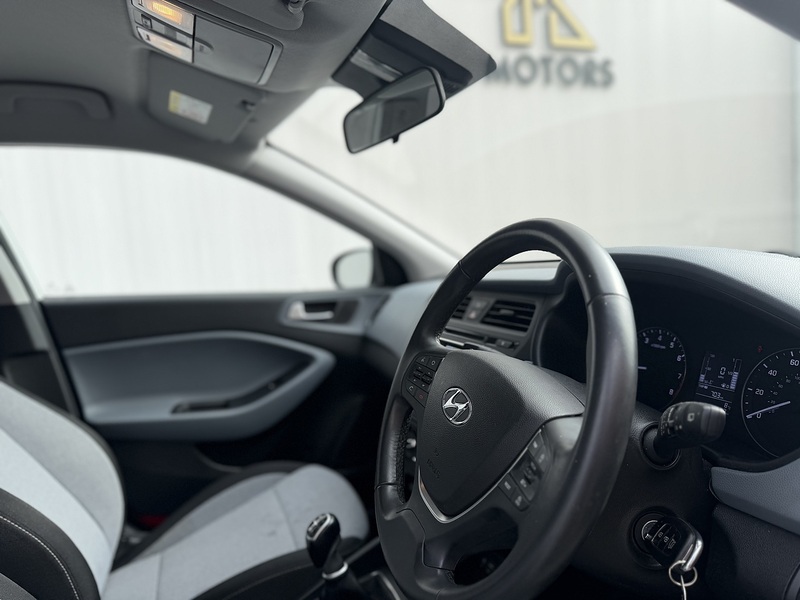 Hyundai i20 1.4 SE Hatchback 5dr Petrol Manual Euro 6 (100 ps) - U406