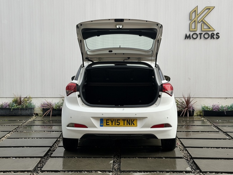 Hyundai i20 1.4 SE Hatchback 5dr Petrol Manual Euro 6 (100 ps) - U406