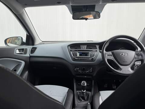 Hyundai i20 1.4 SE Hatchback 5dr Petrol Manual Euro 6 (100 ps) - U406