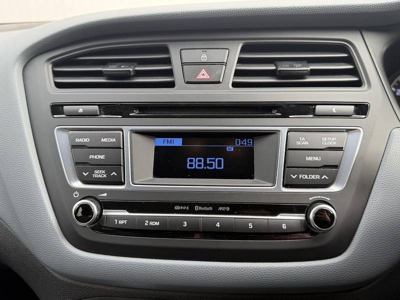 Hyundai i20 1.4 SE Hatchback 5dr Petrol Manual Euro 6 (100 ps) - U406