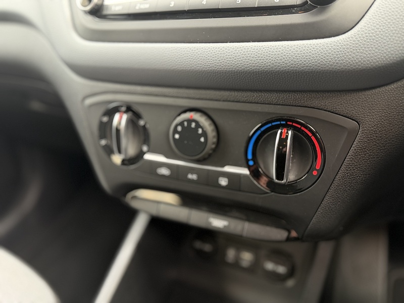 Hyundai i20 1.4 SE Hatchback 5dr Petrol Manual Euro 6 (100 ps) - U406