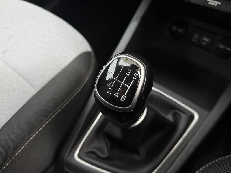 Hyundai i20 1.4 SE Hatchback 5dr Petrol Manual Euro 6 (100 ps) - U406