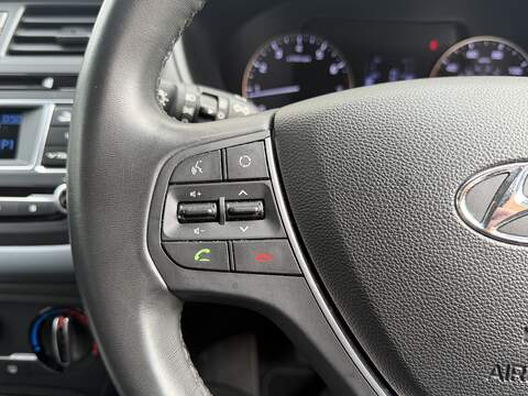 Hyundai i20 1.4 SE Hatchback 5dr Petrol Manual Euro 6 (100 ps) - U406
