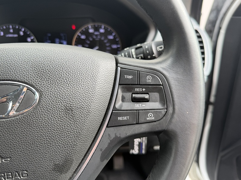 Hyundai i20 1.4 SE Hatchback 5dr Petrol Manual Euro 6 (100 ps) - U406