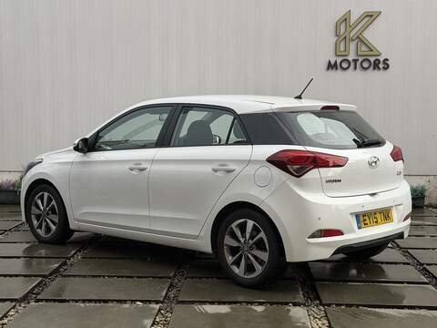 Hyundai i20 1.4 SE Hatchback 5dr Petrol Manual Euro 6 (100 ps) - U406