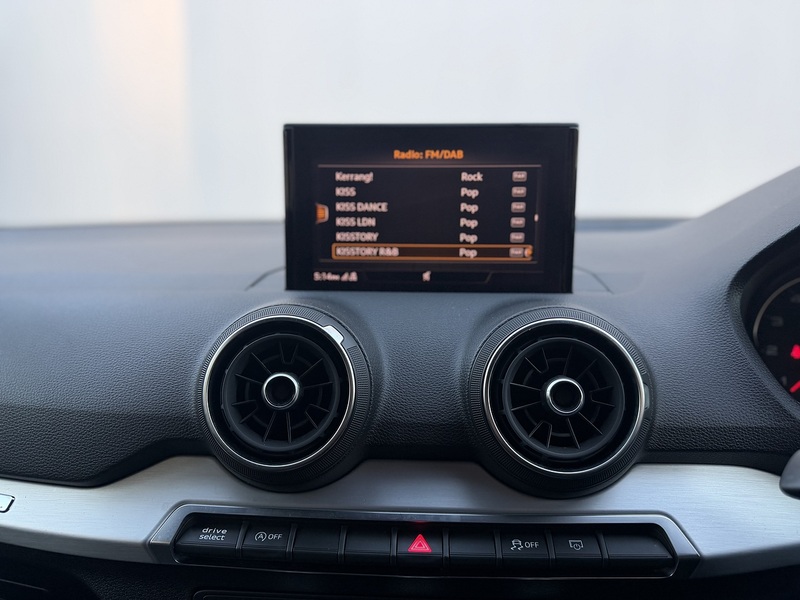 Audi Q2 1.5 TFSI CoD 35 S line SUV 5dr Petrol S Tronic Euro 6 (s/s) (150 ps) - U407