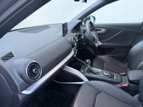 Audi Q2 1.5 TFSI CoD 35 S line SUV 5dr Petrol S Tronic Euro 6 (s/s) (150 ps) - U407