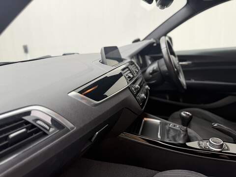 BMW 2 Series 1.5 218i GPF M Sport Coupe 2dr Petrol Manual Euro 6 (s/s) (136 ps) - U408