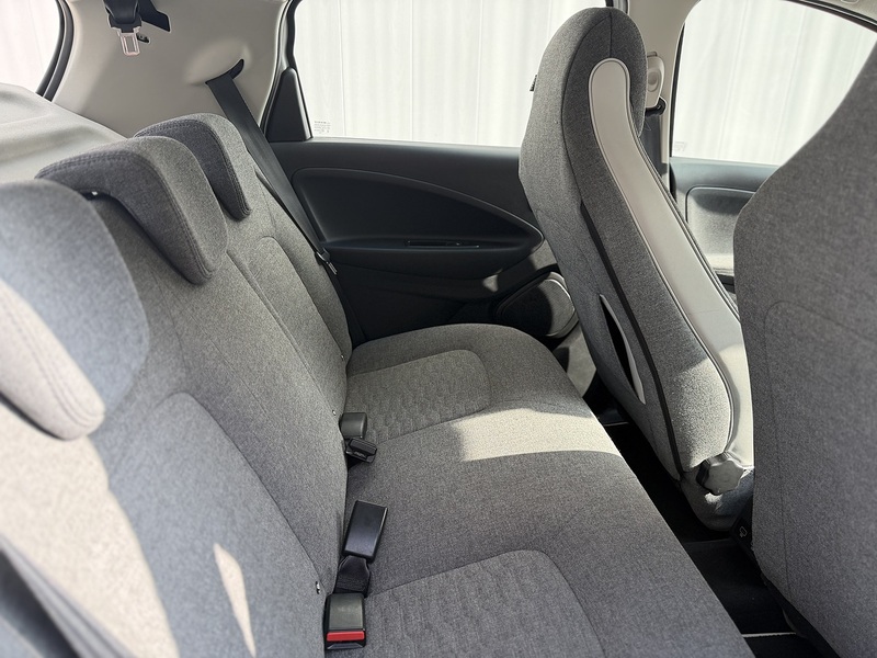 Renault Zoe R135 52kWh Iconic Hatchback 5dr Electric Auto (i) (134 bhp) - U410