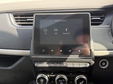 Renault Zoe R135 52kWh Iconic Hatchback 5dr Electric Auto (i) (134 bhp) - U410