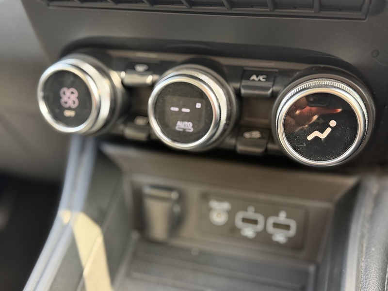 Renault Zoe R135 52kWh Iconic Hatchback 5dr Electric Auto (i) (134 bhp) - U410