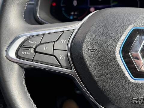 Renault Zoe R135 52kWh Iconic Hatchback 5dr Electric Auto (i) (134 bhp) - U410