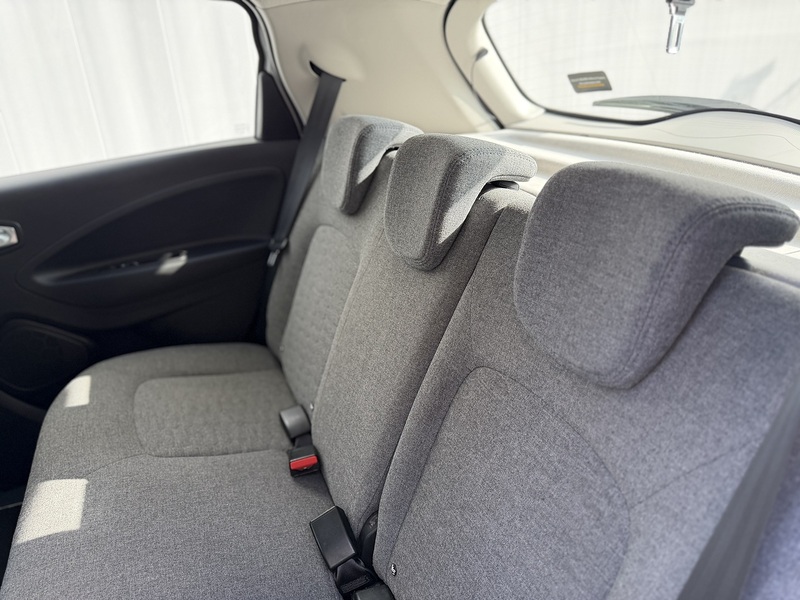 Renault Zoe R135 52kWh Iconic Hatchback 5dr Electric Auto (i) (134 bhp) - U410