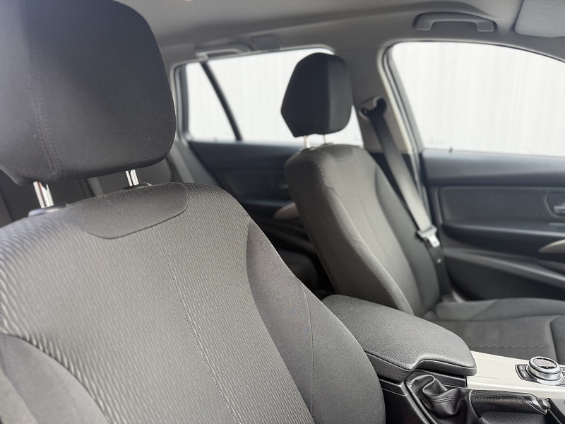 BMW 3 Series 2.0 320d SE Touring 5dr Diesel Auto Euro 6 (s/s) (190 ps) - U411