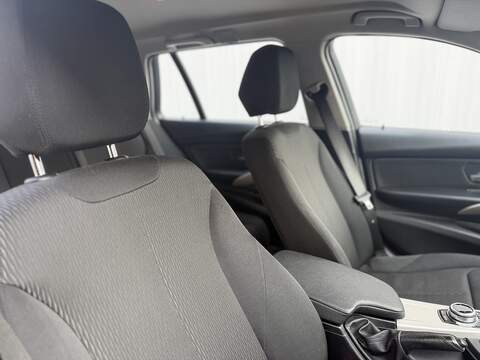 BMW 3 Series 2.0 320d SE Touring 5dr Diesel Auto Euro 6 (s/s) (190 ps) - U411