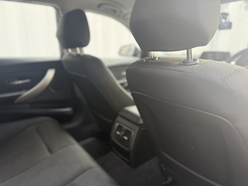 BMW 3 Series 2.0 320d SE Touring 5dr Diesel Auto Euro 6 (s/s) (190 ps) - U411