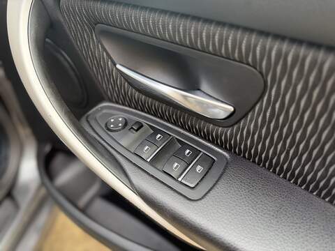 BMW 3 Series 2.0 320d SE Touring 5dr Diesel Auto Euro 6 (s/s) (190 ps) - U411