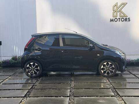 Toyota AYGO 1.0 VVT-i x-trend Hatchback 5dr Petrol x-shift Euro 6 (Safety Sense) (71 ps) - U424