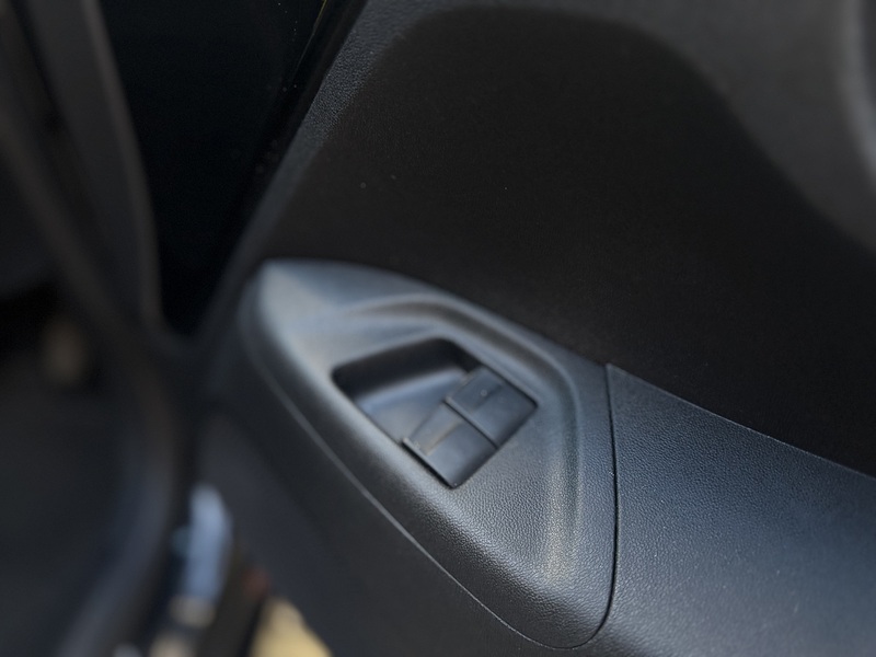 Toyota AYGO 1.0 VVT-i x-trend Hatchback 5dr Petrol x-shift Euro 6 (Safety Sense) (71 ps) - U424