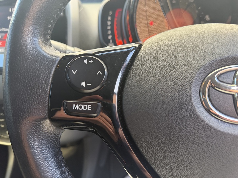 Toyota AYGO 1.0 VVT-i x-trend Hatchback 5dr Petrol x-shift Euro 6 (Safety Sense) (71 ps) - U424