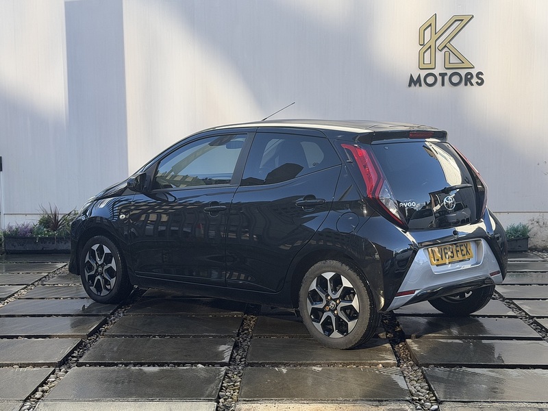Toyota AYGO 1.0 VVT-i x-trend Hatchback 5dr Petrol x-shift Euro 6 (Safety Sense) (71 ps) - U424