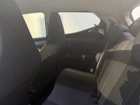 Toyota AYGO 1.0 VVT-i x-trend Hatchback 5dr Petrol x-shift Euro 6 (Safety Sense) (71 ps) - U424