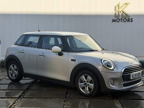 MINI Hatch Cooper SE 32.6kWh Level 2 Hatchback 3dr Electric Auto (184 ps)