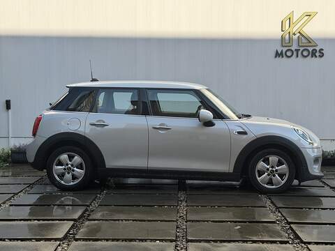 MINI Hatch 1.5 Cooper Classic Hatchback 5dr Petrol Steptronic Euro 6 (s/s) (136 ps) - U427