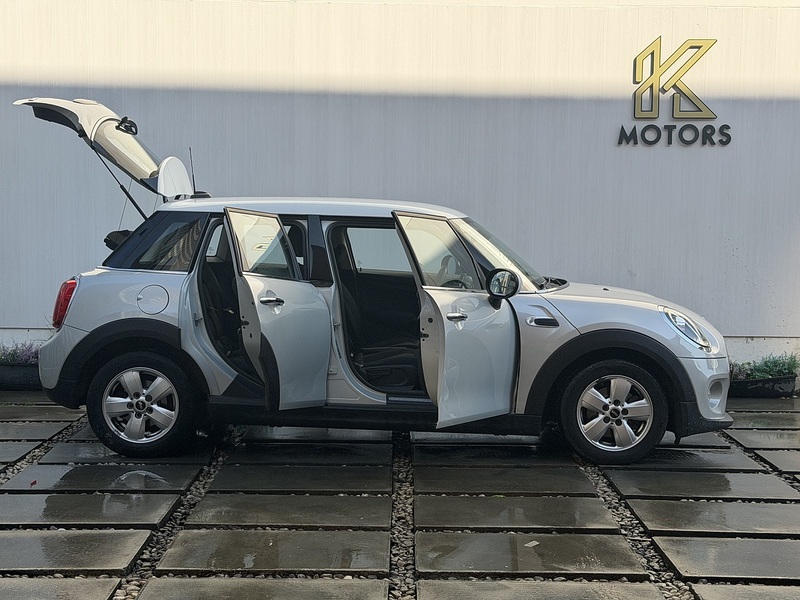 MINI Hatch 1.5 Cooper Classic Hatchback 5dr Petrol Steptronic Euro 6 (s/s) (136 ps) - U427