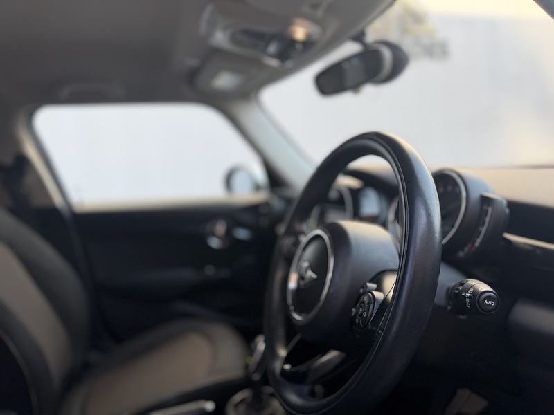MINI Hatch 1.5 Cooper Classic Hatchback 5dr Petrol Steptronic Euro 6 (s/s) (136 ps) - U427