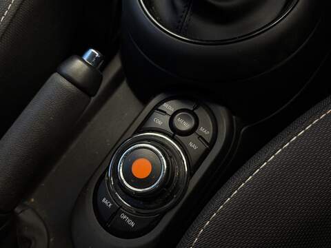 MINI Hatch 1.5 Cooper Classic Hatchback 5dr Petrol Steptronic Euro 6 (s/s) (136 ps) - U427