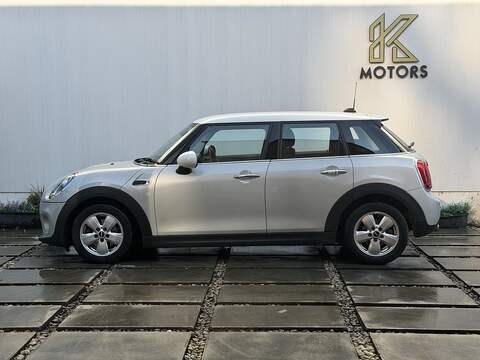 MINI Hatch 1.5 Cooper Classic Hatchback 5dr Petrol Steptronic Euro 6 (s/s) (136 ps) - U427