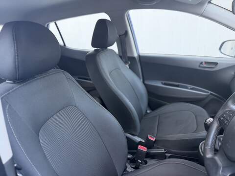 Hyundai i10 1.0 SE Hatchback 5dr Petrol Manual Euro 6 (67 ps) - U431