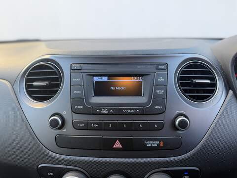Hyundai i10 1.0 SE Hatchback 5dr Petrol Manual Euro 6 (67 ps) - U431