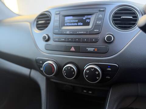 Hyundai i10 1.0 SE Hatchback 5dr Petrol Manual Euro 6 (67 ps) - U431