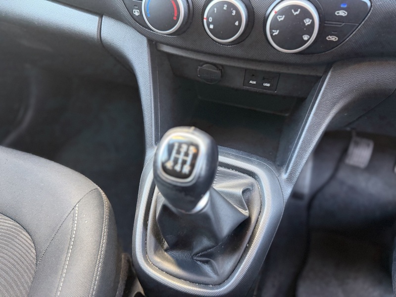 Hyundai i10 1.0 SE Hatchback 5dr Petrol Manual Euro 6 (67 ps) - U431