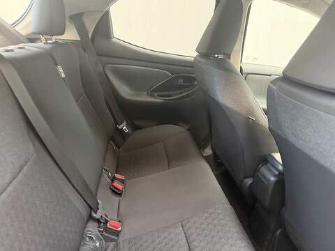 Toyota Yaris 1.5 VVT-h Design Hatchback 5dr Petrol Hybrid E-CVT Euro 6 (s/s) (116 ps) - U435