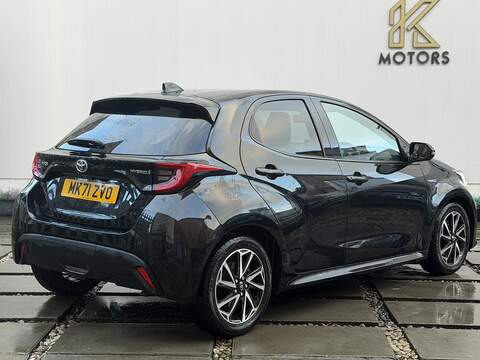 Toyota Yaris 1.5 VVT-h Design Hatchback 5dr Petrol Hybrid E-CVT Euro 6 (s/s) (116 ps) - U435