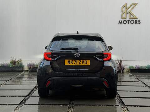 Toyota Yaris 1.5 VVT-h Design Hatchback 5dr Petrol Hybrid E-CVT Euro 6 (s/s) (116 ps) - U435