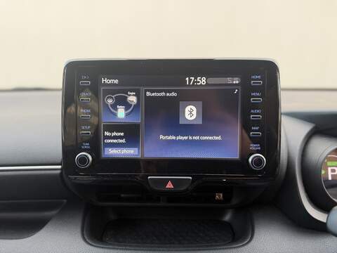 Toyota Yaris 1.5 VVT-h Design Hatchback 5dr Petrol Hybrid E-CVT Euro 6 (s/s) (116 ps) - U435