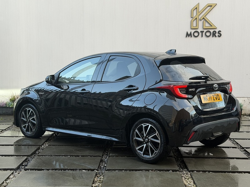 Toyota Yaris 1.5 VVT-h Design Hatchback 5dr Petrol Hybrid E-CVT Euro 6 (s/s) (116 ps) - U435